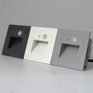 Утопленный настенный светильник с PIR-датчиком движения и светодиодной подсветкой