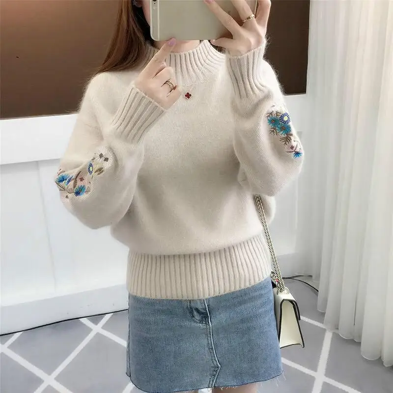 

Autumn Winter Half High Neck Women Pullover Sweater Thick Embroidered Flower Bottoming Shirt Loose Soft Long Sleeves Sweater
