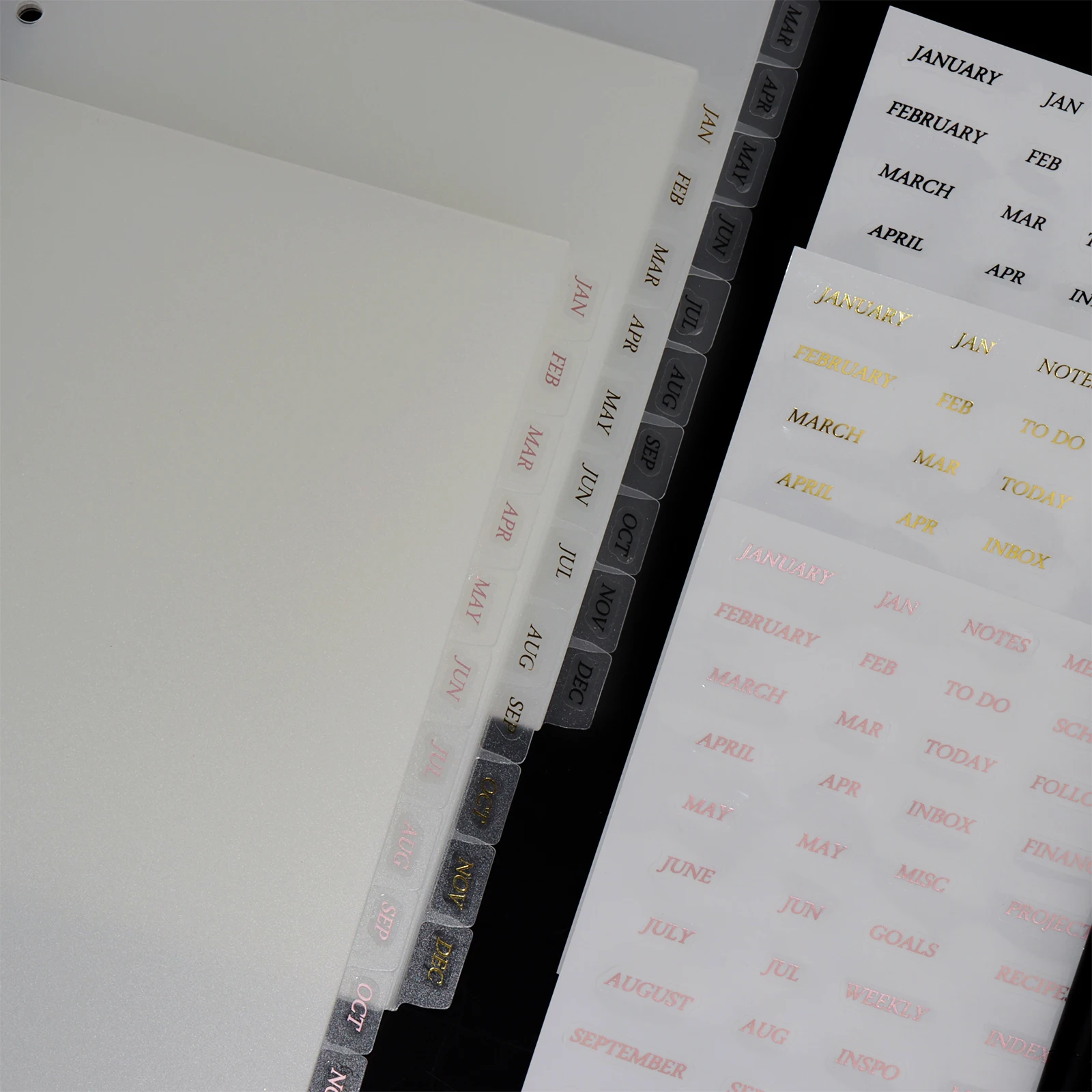 Ceny 6 Otworów 12 Stron Przezroczysty Biały Indeks Dzielnik Strona Z Miesiącem Naklejki Etykiety A5 PP Przezroczysty Segregator Indeks Dzielnik Strona