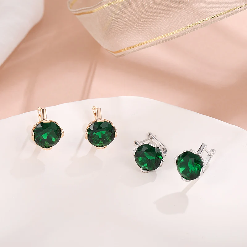 

MAIKALE Classic Round Stud Earrings Colorful Cubic Zirconial Gold Earrings for Women Jewelry Fashion Party Accessories Gift