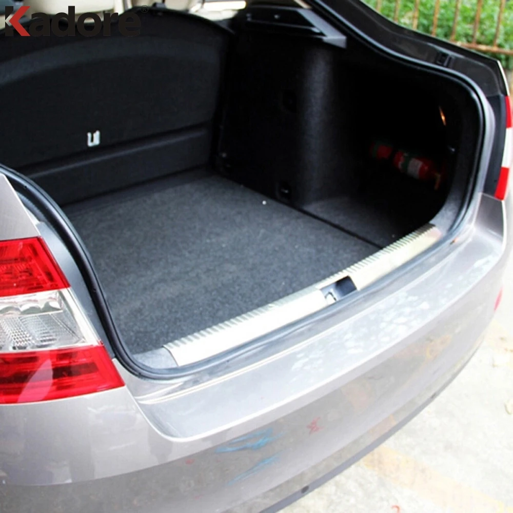 Внутренняя защитная накладка на бампер из нержавеющей стали для Skoda Octavia 2014 2015 2016