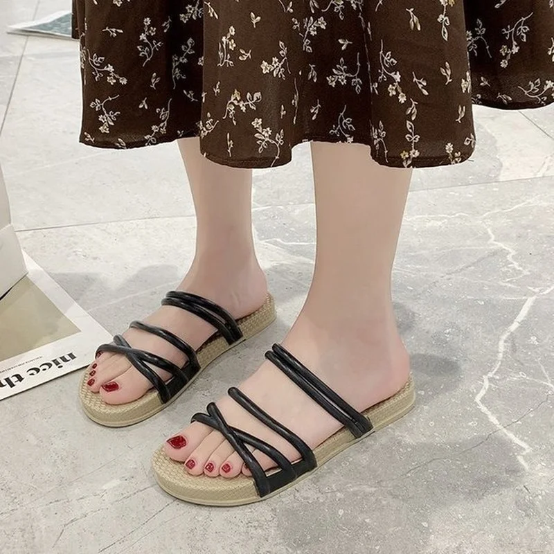 

Slippers women's thin straps flat bottom 2021 summer women's fashion all-match can be wet wear soft bottom non-slip flip-flops