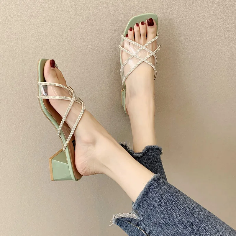 

Square heel Female Shoes Transparent Slippers Luxury Slides Jelly Flip Flops Med Block 2021 Designer Glitter PU Rome Hoof Heels