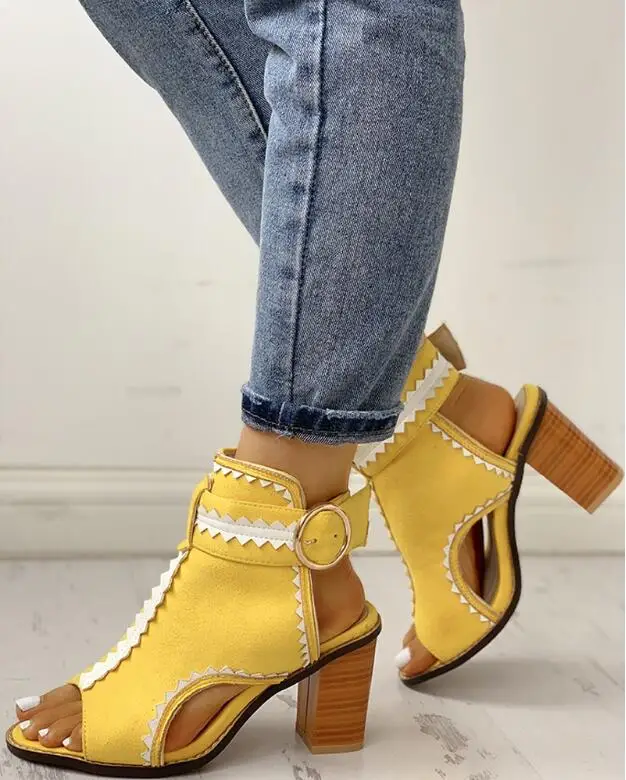 Новые женские сандалии на платформе квадратном каблуке женская обувь Сандалии с