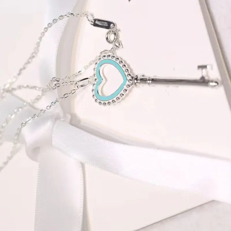 

Popular High-quality TIF 1:1 LOGO Willow Nail Epoxy Heart Key Necklace Classic Luxury Jewelry Fashion Brand Women Gift Couple