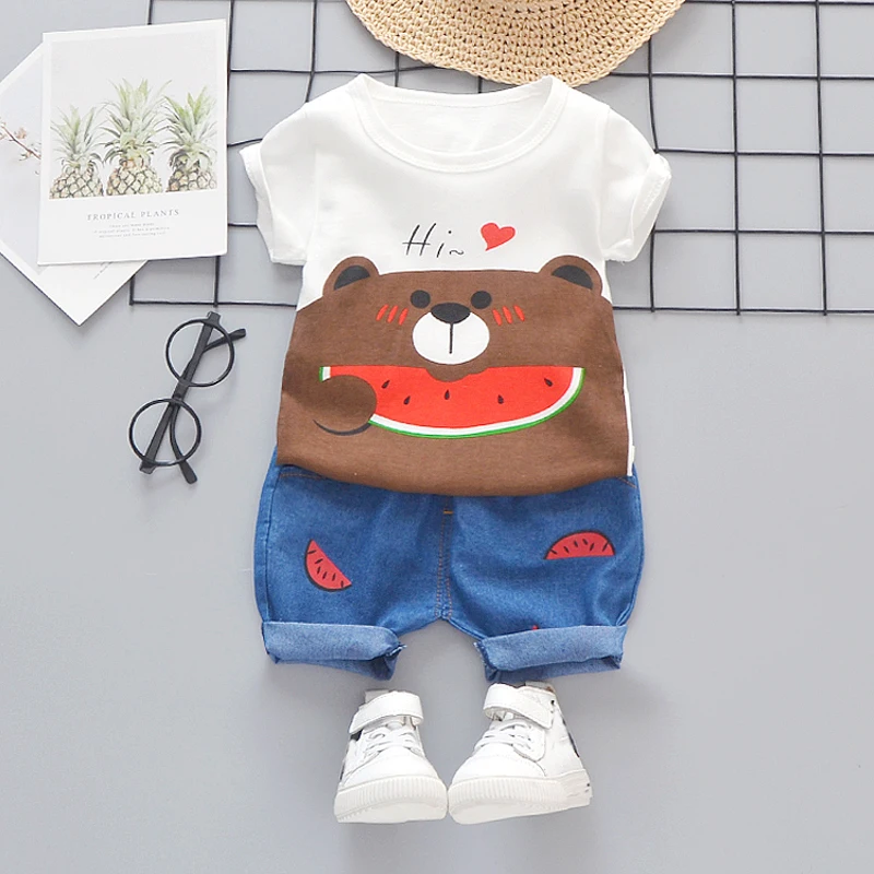 Детская летняя одежда комплект для мальчиков и девочек с мультяшным рисунком