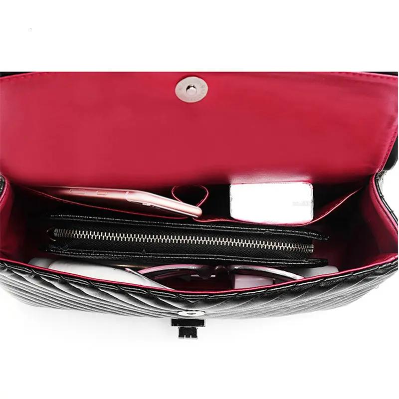 Женская сумка мессенджер с цепочкой в клетку бриллиантами V образные сумки через