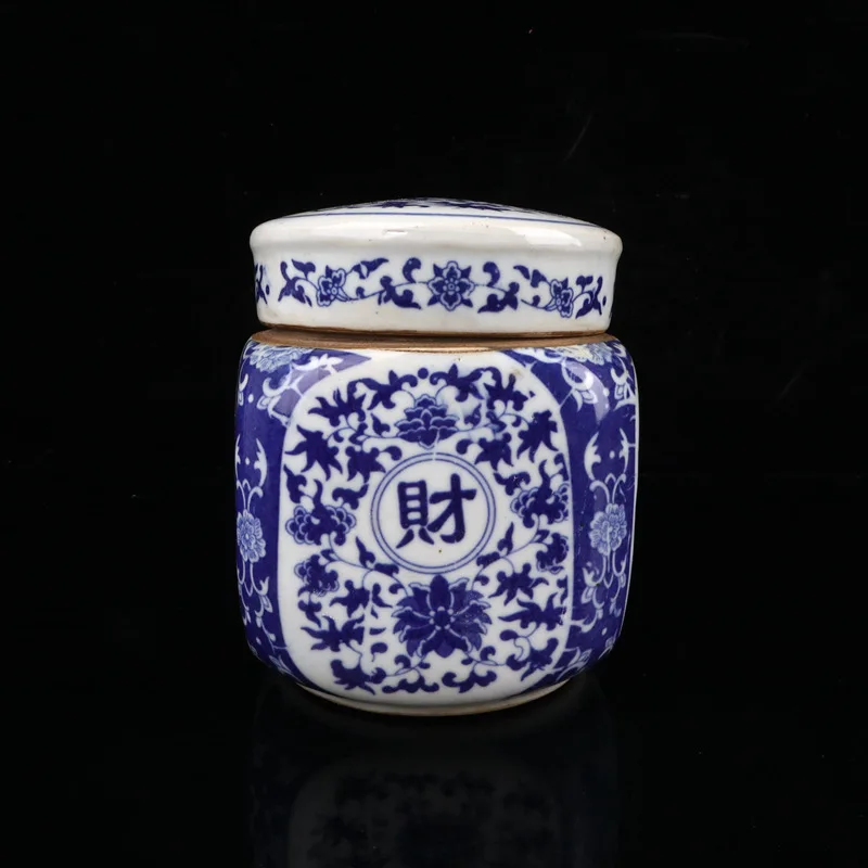 Фарфоровая банка с изображением бело-синего цвета четыре квадратных алтаря |