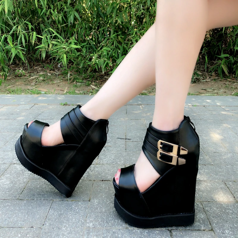 Женские босоножки с открытым носком на платформе и высоком каблуке 15