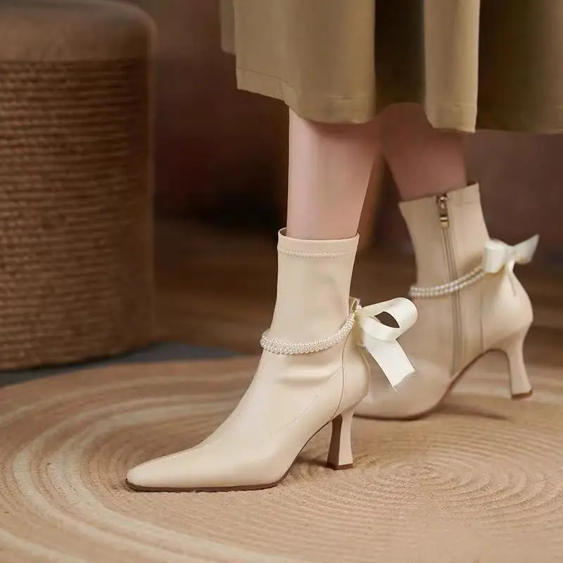

Retro Thick Heel Pointed Toe High Heel Stretch Short Boots Sweet Ladies Fairy Style Bowknot Pearl Strap Fashion Boots