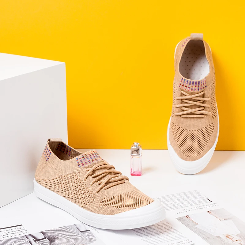 

Lightweight Simple Running Shoes For Women Lace-up Sneakers Breathable Sport Shoes High Quality Fly woven Shoes