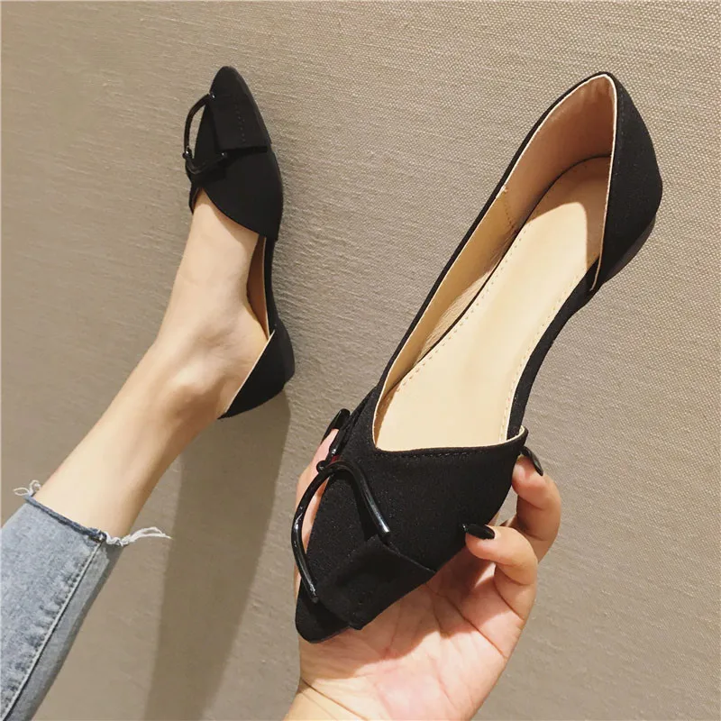 Туфли женские с острым носком дышащие удобные на мягкой подошве искусственная