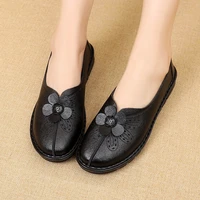 womens shoes spring womens leather flat shoes ladies casual shoes ladies soft and comfortable casual shoes