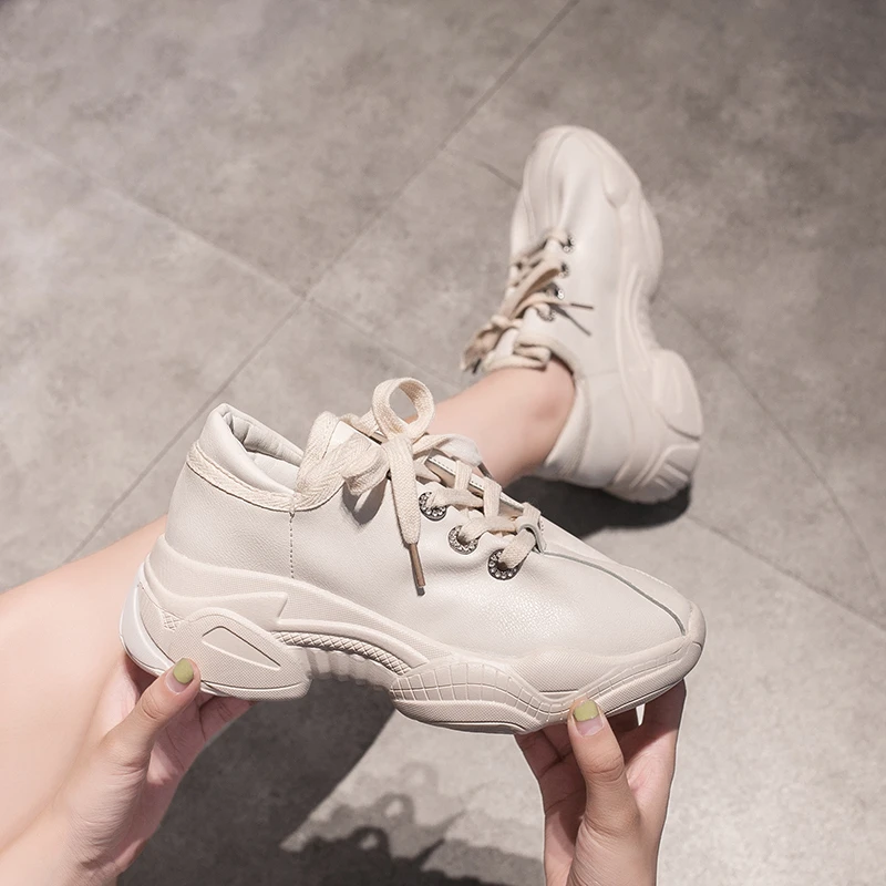 Новинка модные кроссовки на платформе женская обувь толстой подошве цвет белый