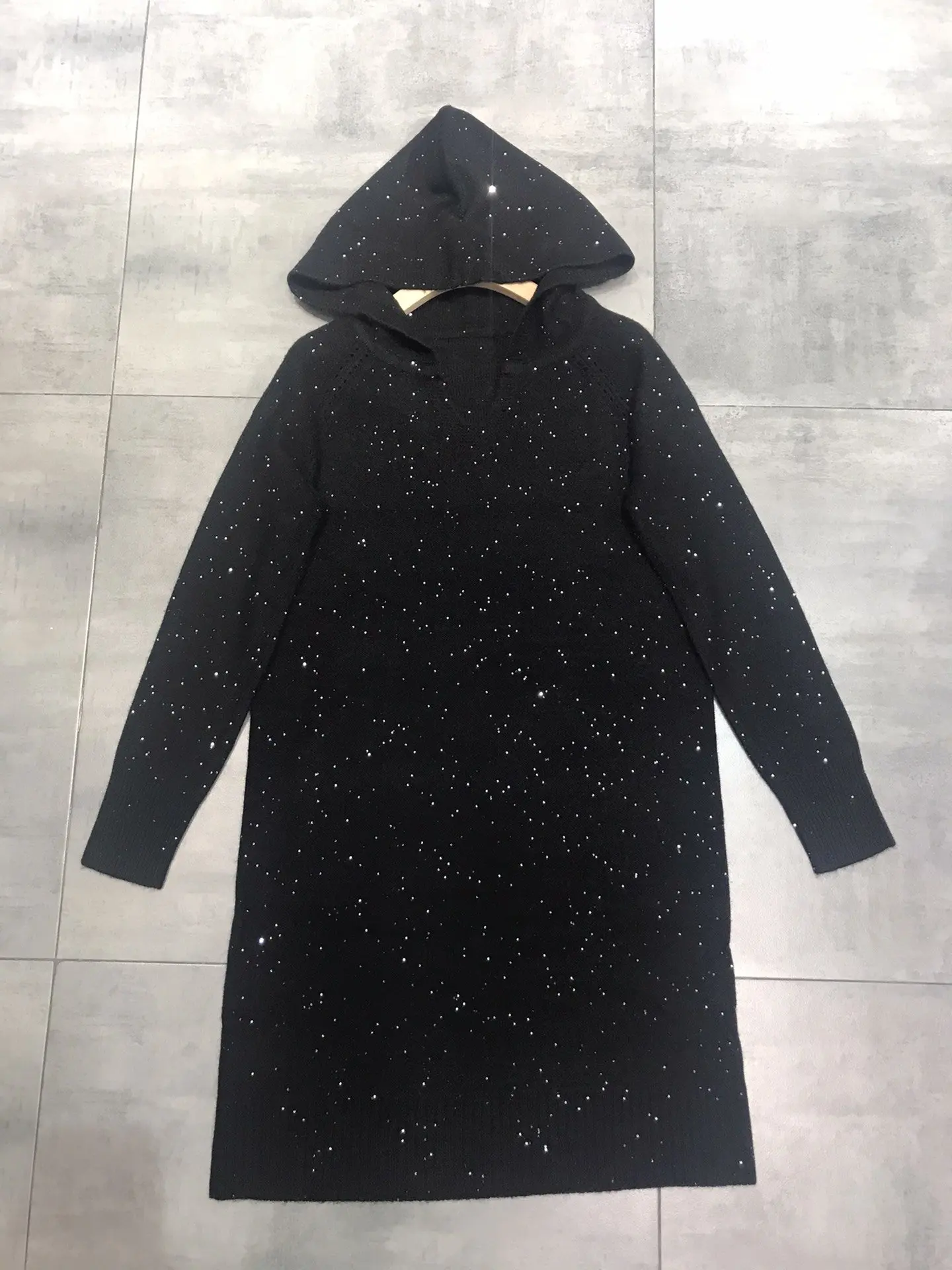 

New Ladies 2021 Fashion Long Sleeve Hooded Collar Sequined Cashmere Dress 0926