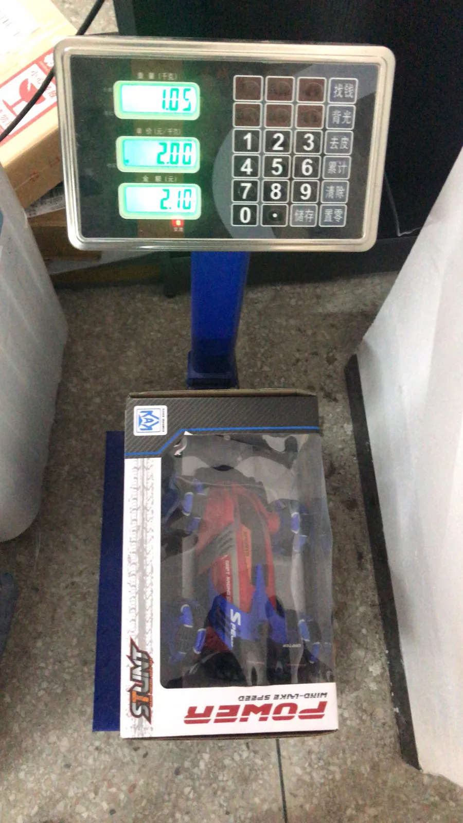 

Toy Car Remote Control Car Induction Stunt Car Four-Wheel Drive Light Spray Car Jouet Auto de juguete