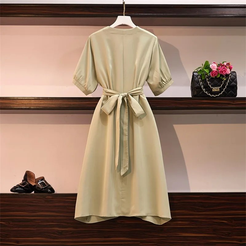 Женское платье с высокой талией и v-образным вырезом короткими рукавами завязкой