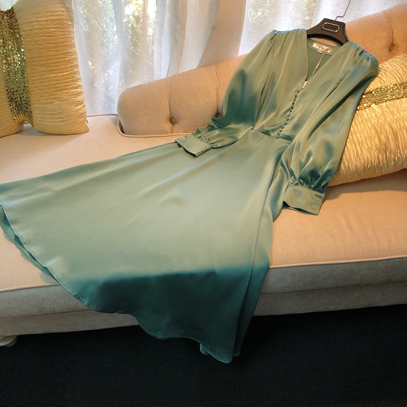 Французское винтажное платье элегантное светское стильное с v образным вырезом