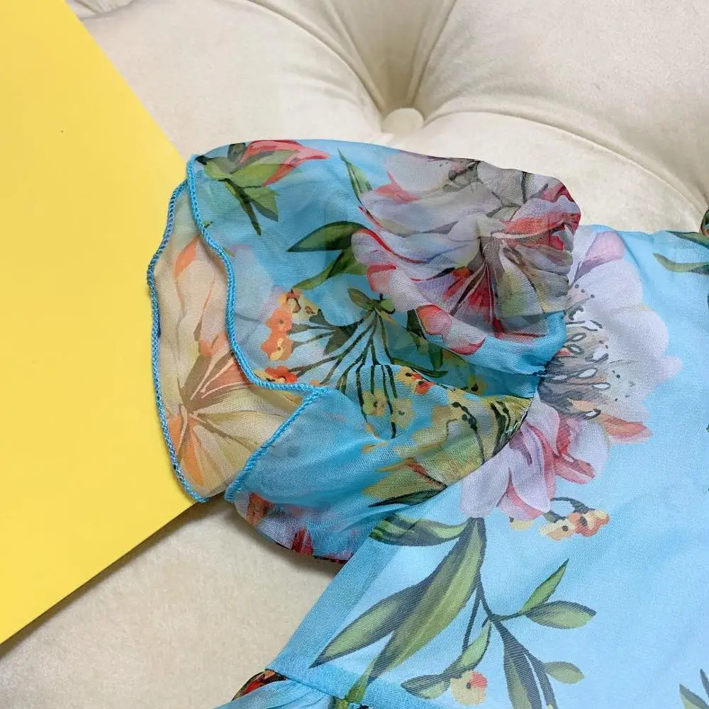 

2020 new New children's beautiful floral floral fashion sweet lotus sleeve dress