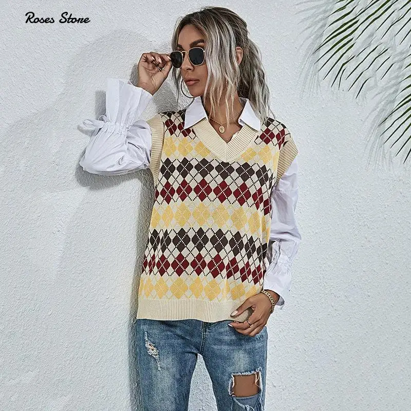 

Womens Vintage Argyle Knitted Vest Apricot Sleeveless Sweater Casual V-neck Pullover for Ladies New Spring Fashion Plaid Clothes