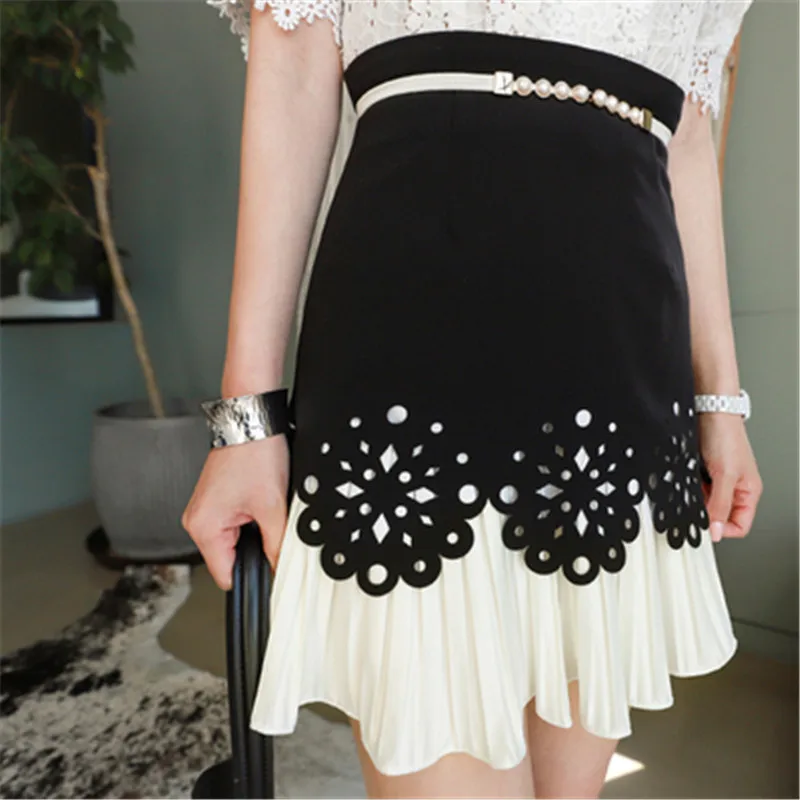 Женский модельный костюм из двух предметов кружевная рубашка и плиссированная