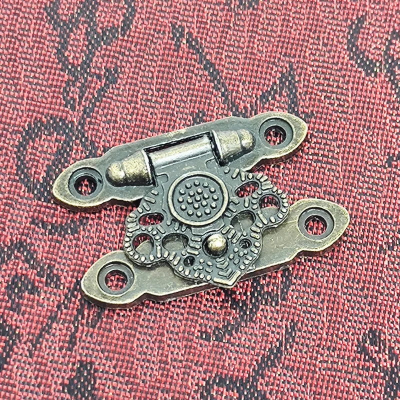 

4pcs Antique Bronze Hasp Vintage Decorative Latch Handle Wooden Box Buckle Pad Chest Lock Cabinet Buckle Retro Furniture Hardwar