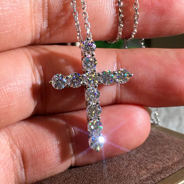 

PUNKI Cute Female Crystal Love Heart Zircon Necklace Fashion Cross Pendant Silver Chain Women's Metal All-match Jewelry