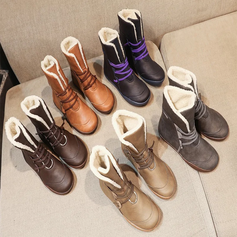 

Women Casual Ankle Boots Retro Leather Lace Up Flat Snow Boots Warm Plush Women Martin Boots Ladies Winter Short Boots Plus Size