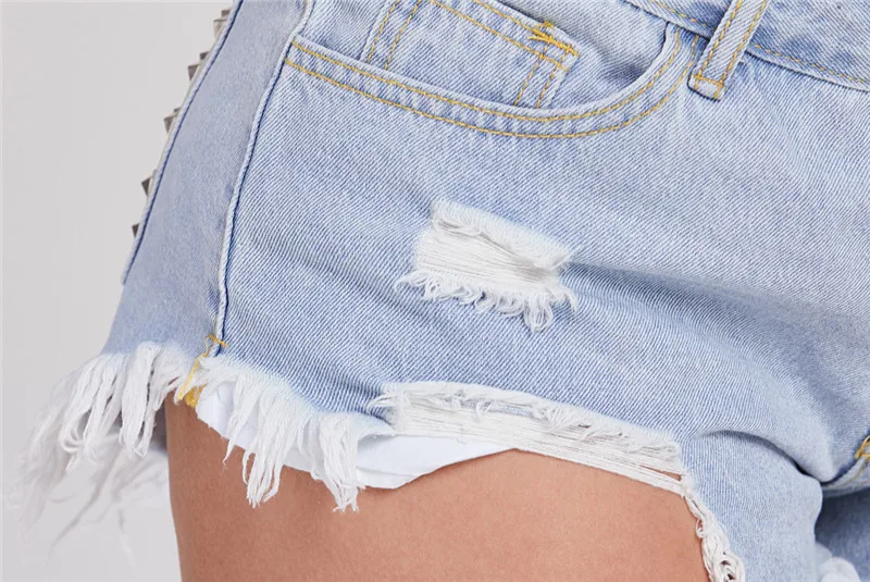 

Denim Shorts Women Distressed Hole Mini Short Jeans Rivet Beading Sexy Hot Pants Tassel Ripped Vintage Ladies Shorts Summer 2020