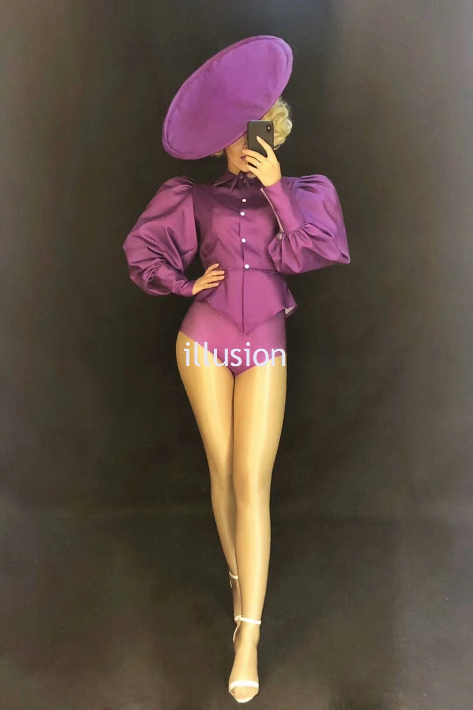 Женский костюм для выступлений винтажный из двух предметов с буффами на рукавах