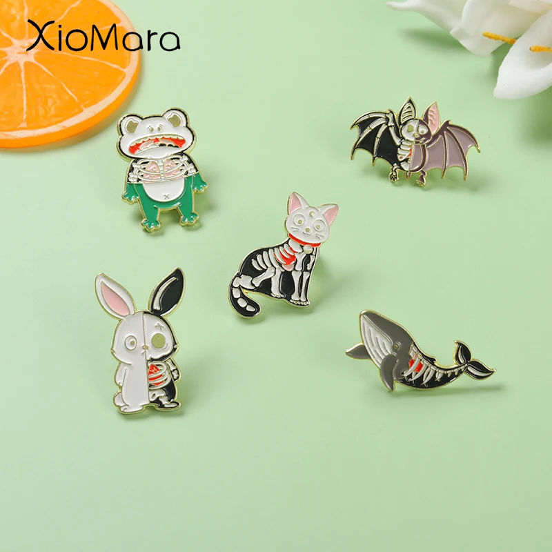 

Skeletons Animal Enamel Pins Frog Bat Rabbit Punk Gothic Style Brooches for Women Men Clothes Backpack Badge Jewelry Gift Friend