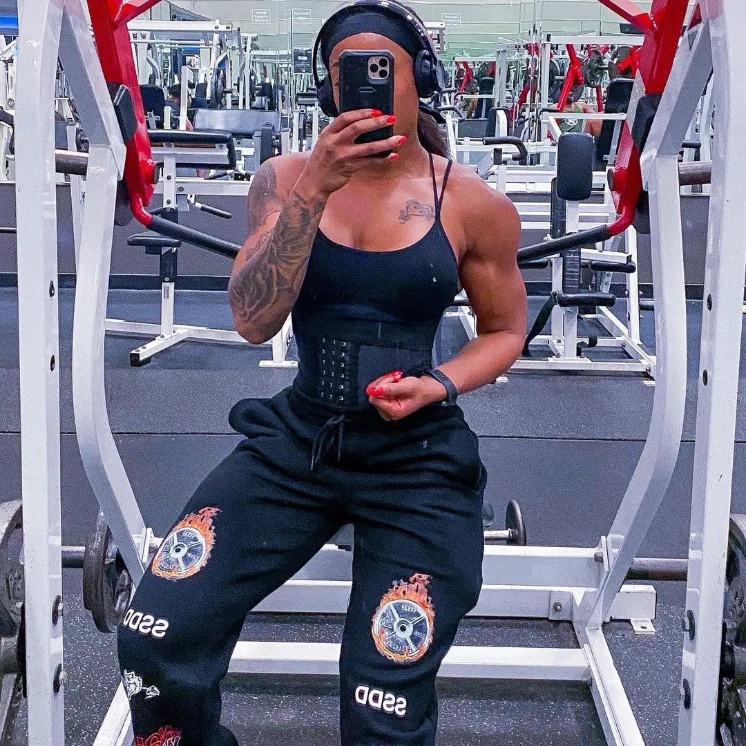 

Spring Men's Fitness Strong Trousers Stretch Loose Basketball Beam Mouth Pants Running Squat Training Sweatpants Sports Cotton