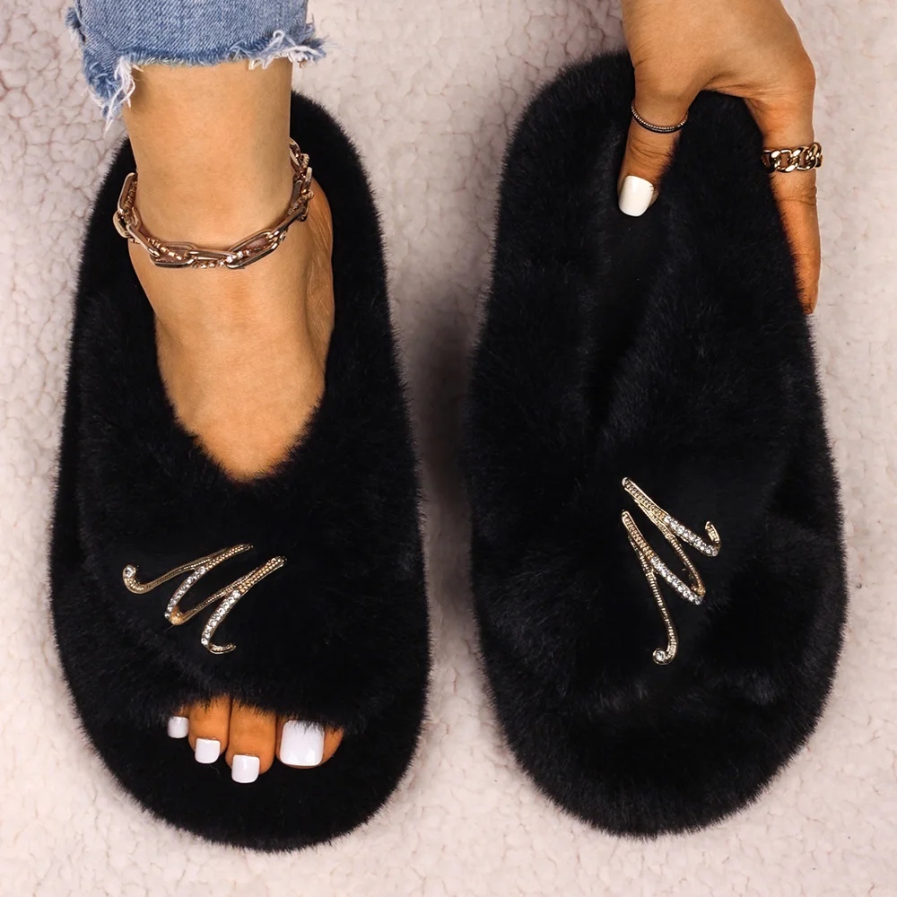 Fluffy Slippers Women Platform Slides Metal Letter Decor Faux Fur Flip Flops Flat Sandals Luxury Slippers Designer Female Shoes