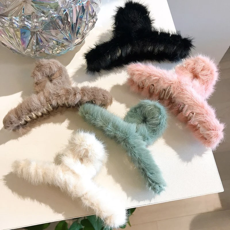 

Fashion Ponytail Bath Hair Clips Simple Style Hairy Hair Accessories Crab Elegant Claws Clamp Plush for Girl Women Winter
