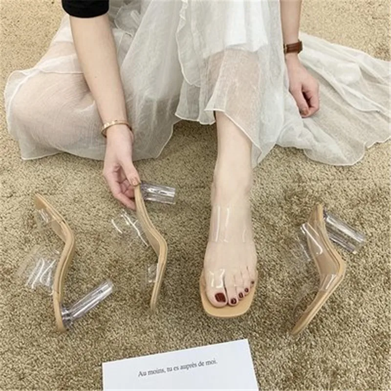 

2021 new ladies slippers, large transparent monogram sandals and slippers, fairy-tale style high-heeled women's shoes