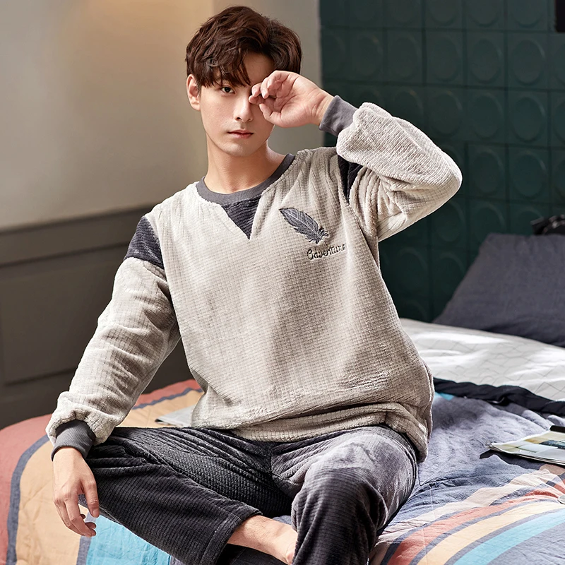 

Зимние пижамы для мужчин, плотная теплая фланелевая одежда для сна, костюм из 2 предметов, домашняя одежда с длинным рукавом, модная мужская ...