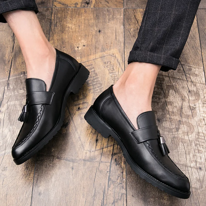 

Fashion Shoe Office Shoes for Men slip on Casual Shoes Breathable Leather Driving Moccasins Comfortable Slip on tassel lpafers