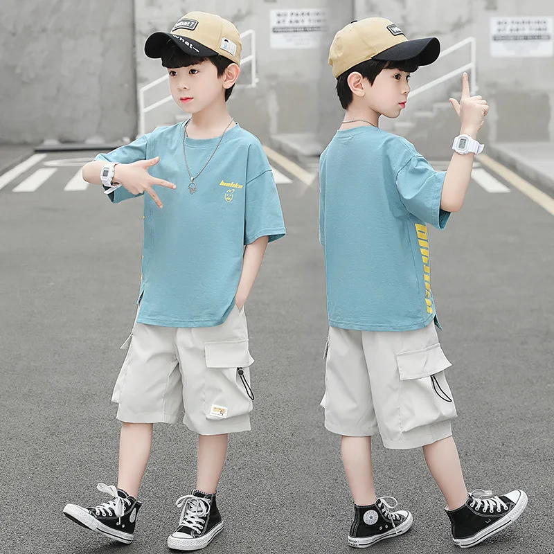 

Kids boys summer track suit letters printed short-sleeved T-shirt + solid color five pants 2pcs sets of new big virgin suit