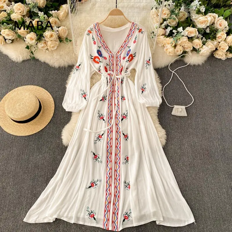 

Bohemian Vestidos Embroidered Flower Lantern Sleeves V-neck Loose and Thin Waist Cotton and Linen Midi Dress