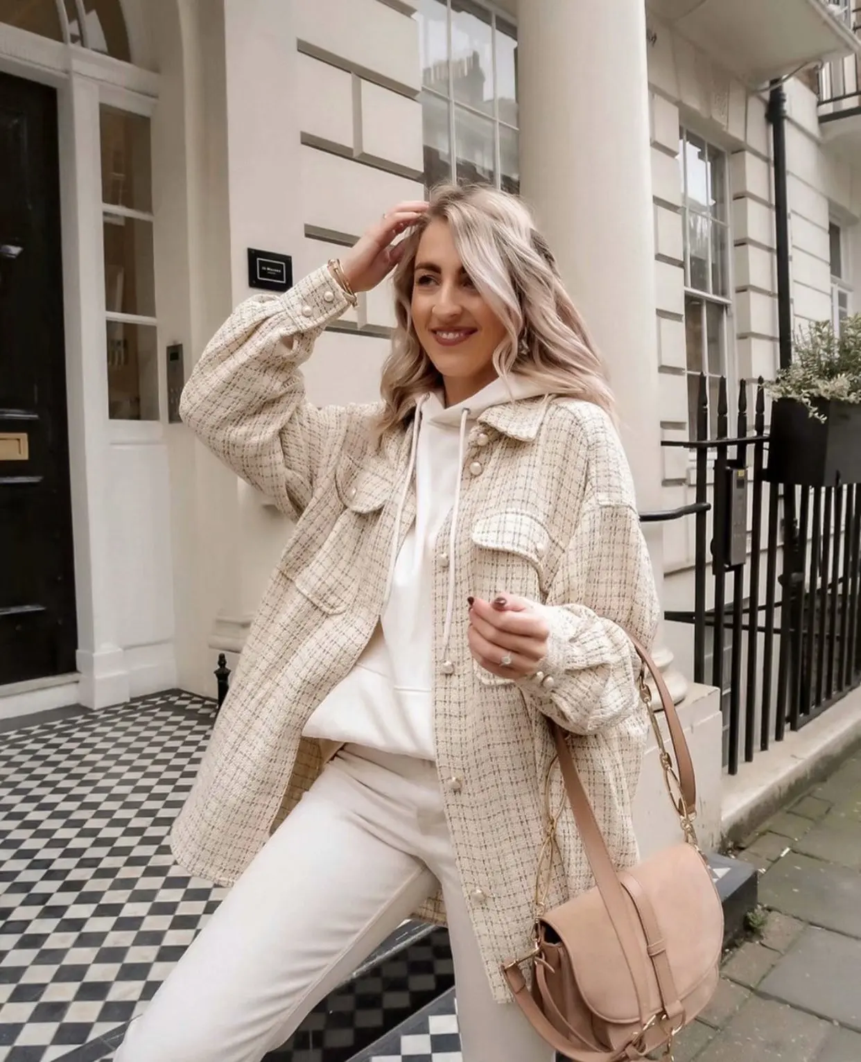 

Твидовая Женская винтажная рубашка оверсайз в клетку, осень 2020, шикарная женская уличная одежда, свободная рубашка, элегантная женская одеж...