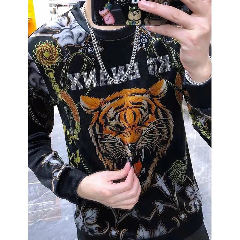 

Velvet Mens Luxury T Shirts Designer Stylish Clothing Velour Winter Tops Unusual Clothes Products Streetwear For Men New Fashion