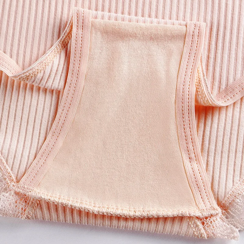 

1 Pcs New Woman Underwear Lace Cotton triangle Briefs Female High Quality Soft Breathable Mid waist Panties fashion 9 colors