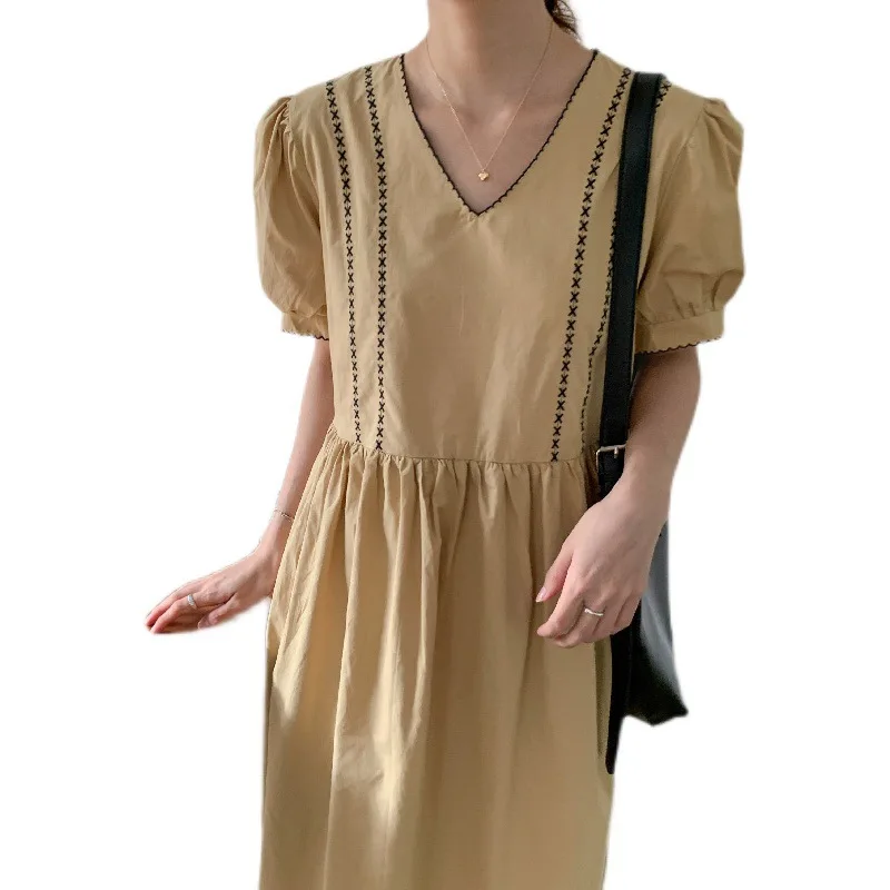 

Summer New Chic Embroidered Loose High Waist Mid-Length V-neck Short Sleeve Dress for Women 2 Colors