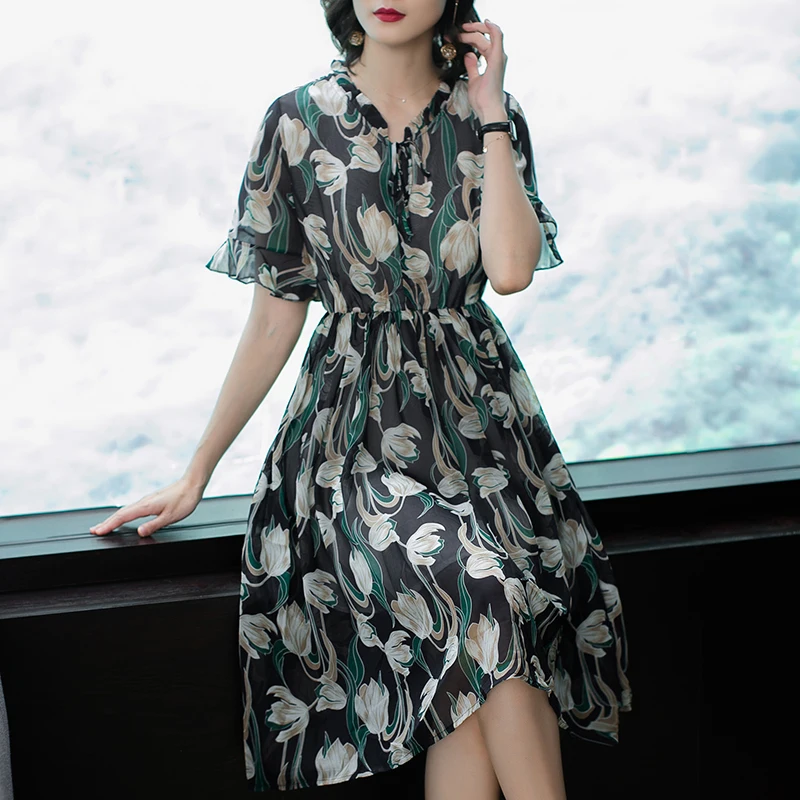 Женское летнее пляжное платье в стиле бохо элегантное средней длины с цветочным