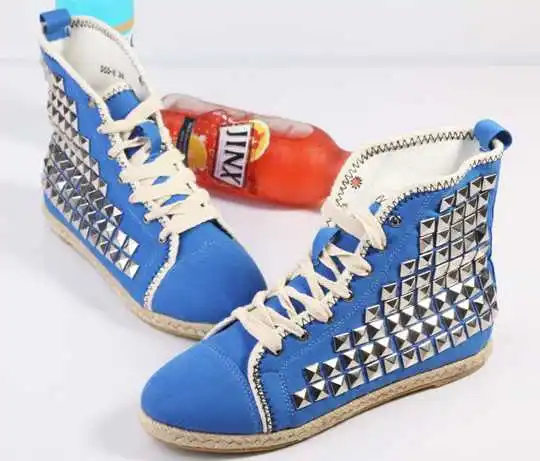 Заклепки в виде пирамиды серебристые 12 мм 1000 шт. | Дом и сад