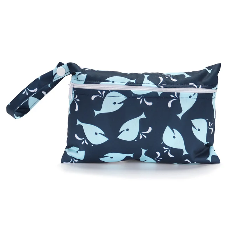

Waterproof Reusable Wet Bag Cartoon Print PUL Zippered Single Pocket Snap Handle Wetbag Maternity Travel Bag Nappy Diaper Bags