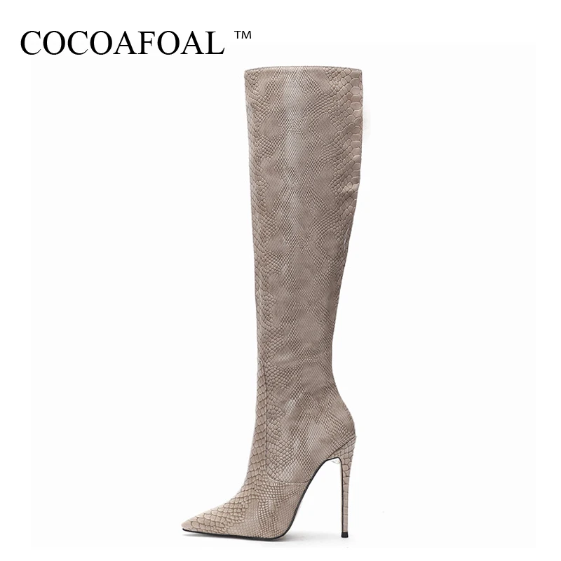 Женские сапоги до колена COCOAFOAL с узором из змеиной кожи на высоком каблуке Прямые
