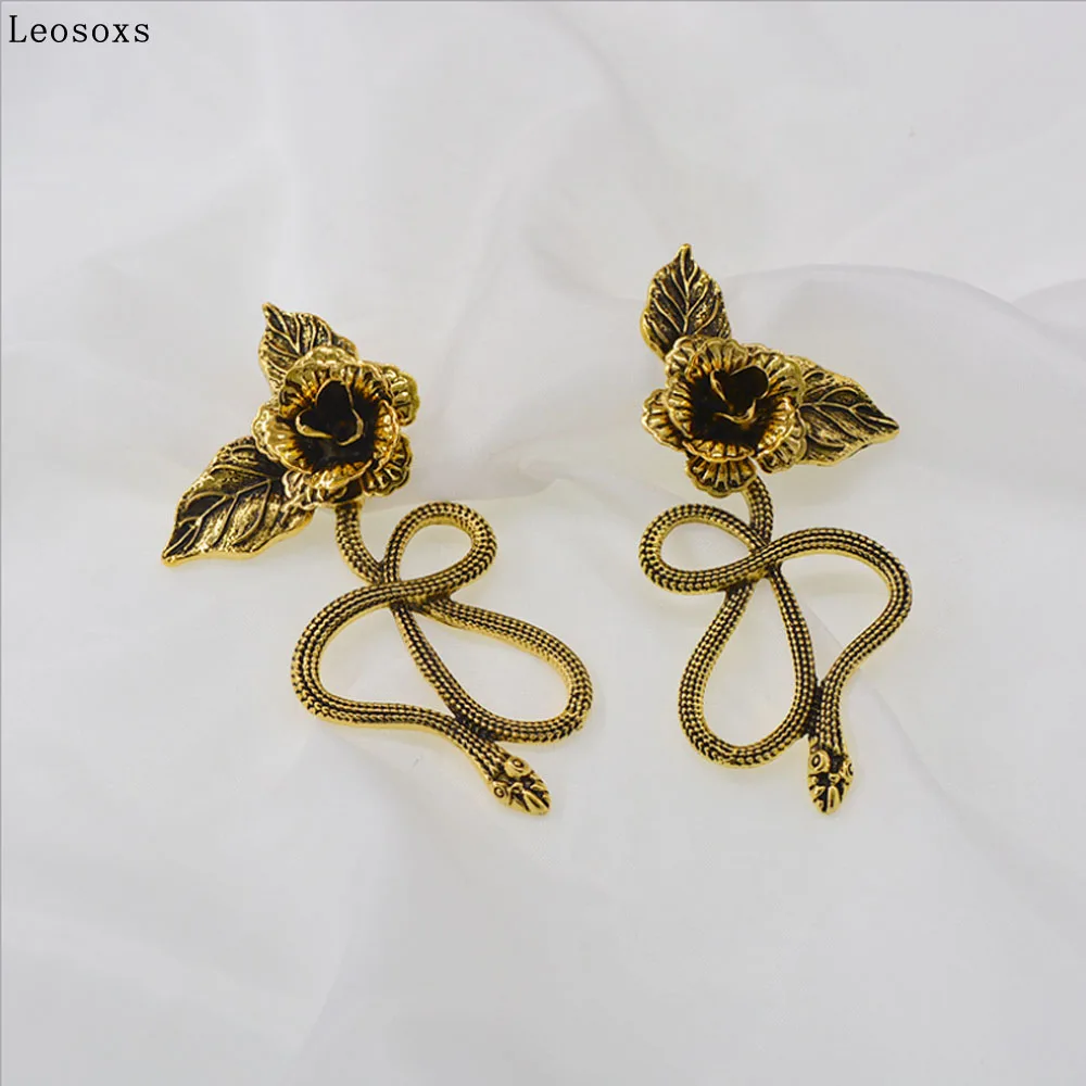 

Leosoxs 2 piece New Baroque Retro Snake Earrings Rose Pendant Long Style Earrings Female