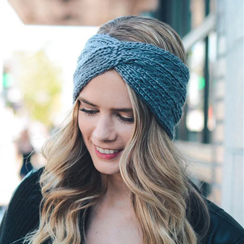 Повязка для головы с бантом вязаная из шерсти| |