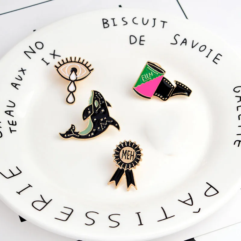 RNG Милая брошь в виде медали с цветком дельфина и чайным глазом Подарочная